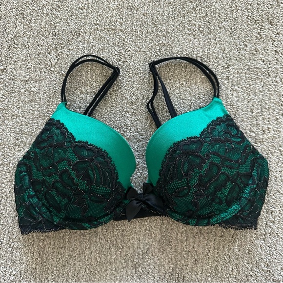 Victoria's Secret Other - Victoria's Secret Green and Black Very Sexy Plunge Bra 32C